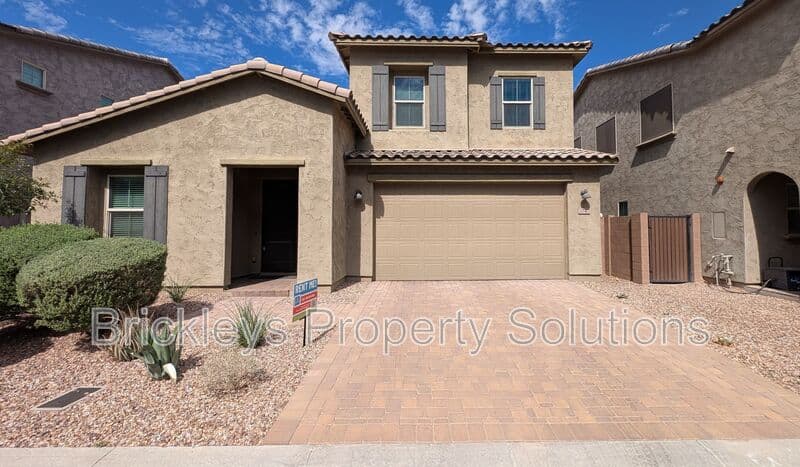 3-bedroom 2.5-bath home at 7042 E Diamond St for $2,900/mo managed by Brickleys Property Solutions East Valley Phoenix